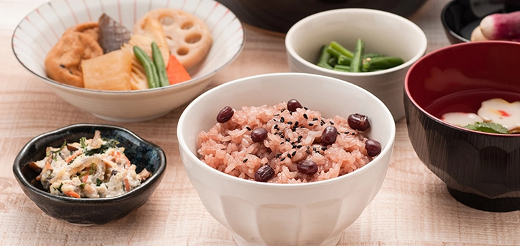 お赤飯は幸せご飯